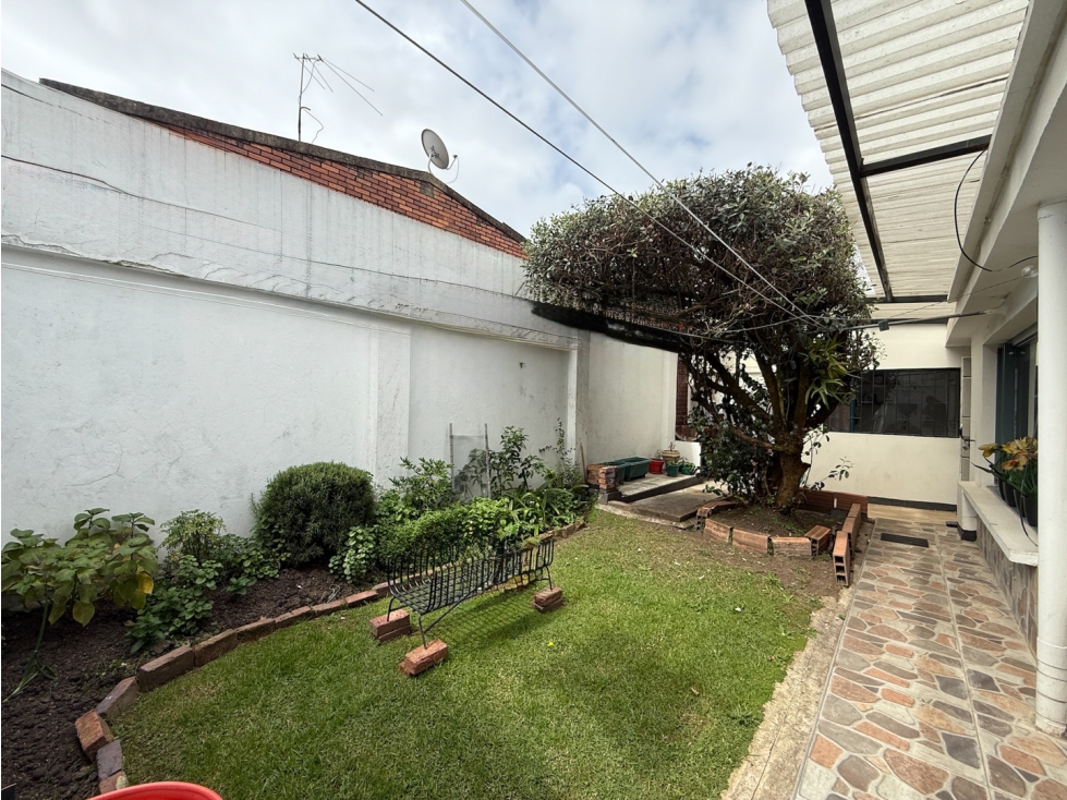 Casa en venta en Niza, Bogotá · foto 3 de 17