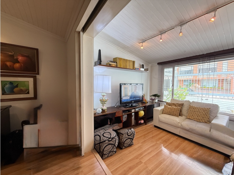 Casa en venta en Niza, Bogotá · foto 8 de 17