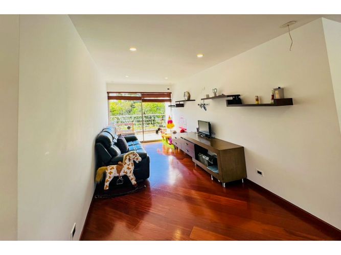Casa de 4 alcobas en venta en Gratamira, Sopó, 535 m² · foto 13 de 20