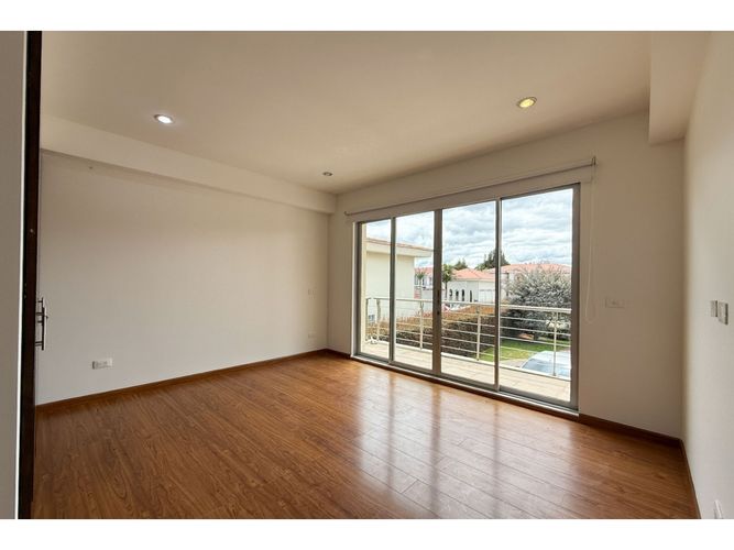Casa de 5 alcobas en arriendo en Oro Perdido, Chía, 490 m² · foto 13 de 24