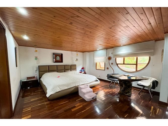 Casa de 4 alcobas en venta en Bosque De Pinos, Bogotá, 283 m² · foto 15 de 17