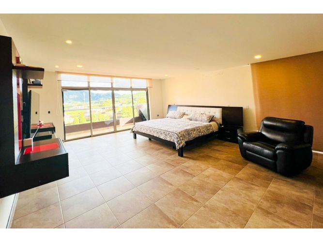 Casa de 4 alcobas en venta en Gratamira, Sopó, 535 m² · foto 19 de 20