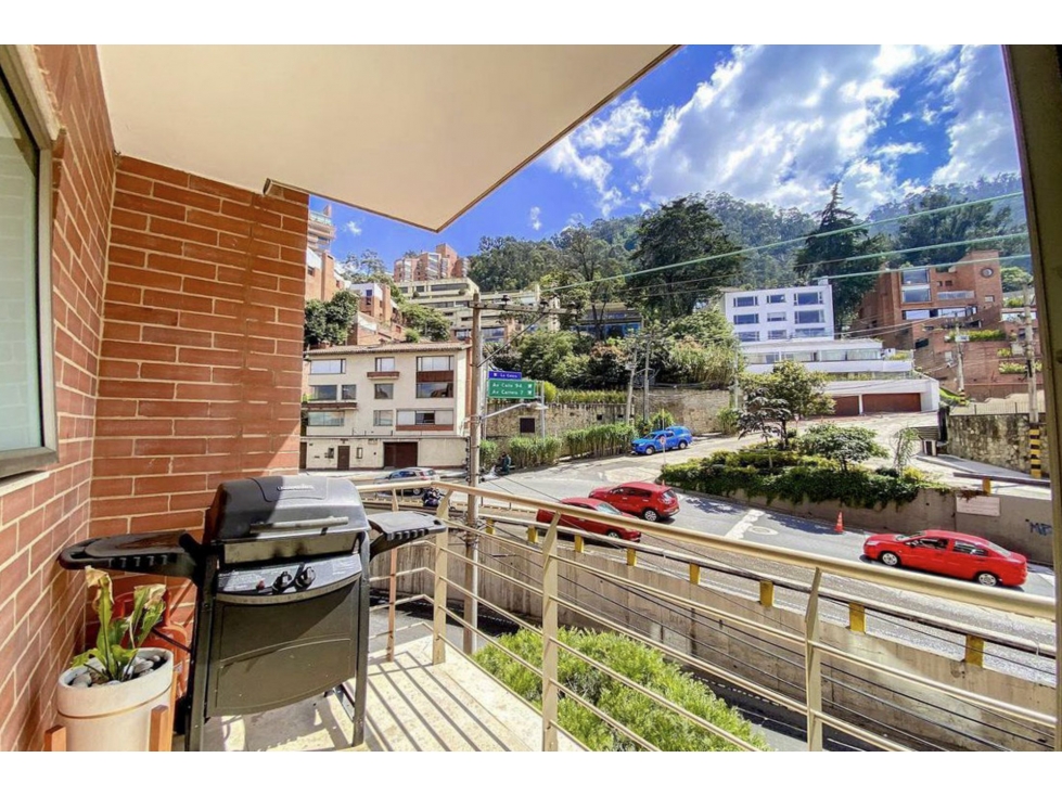Apartamento en venta en El Refugio, Bogotá · foto 2 de 9