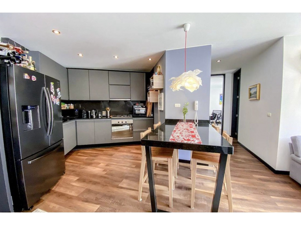 Apartamento en venta en El Refugio, Bogotá · foto 5 de 9