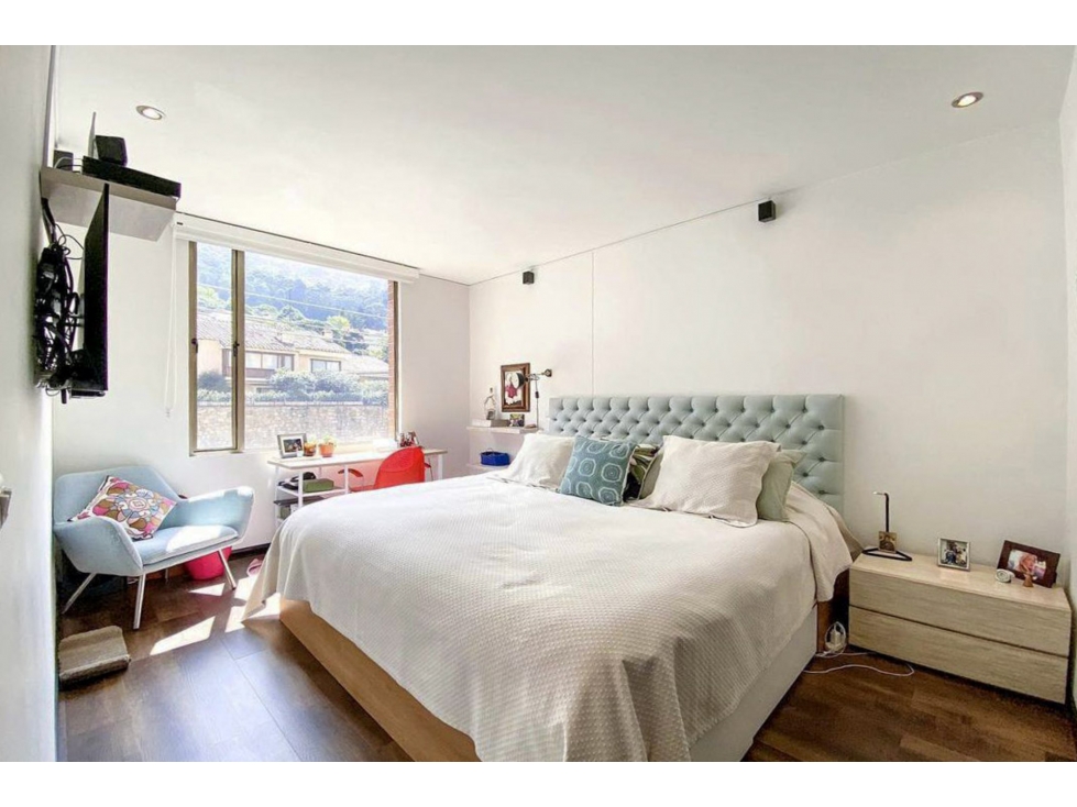 Apartamento en venta en El Refugio, Bogotá · foto 8 de 9