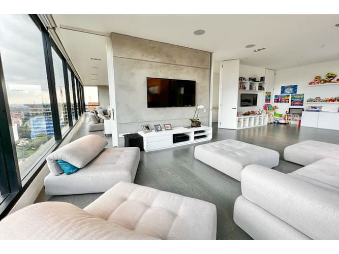 Apartamento de 5 alcobas en venta en Los Rosales, Bogotá, 350 m² · foto 10 de 24