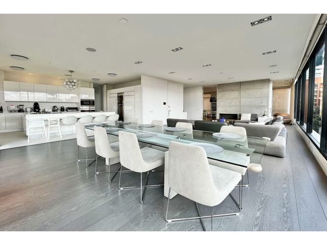 Apartamento de 5 alcobas en venta en Los Rosales, Bogotá, 350 m² · foto 11 de 24