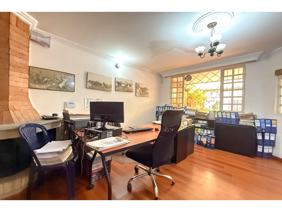 Casa en venta en Santa Ana, Bogotá · foto 2 de 16