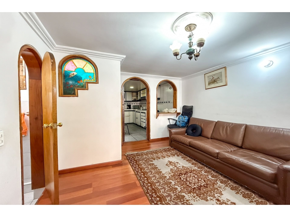 Casa en venta en Santa Ana, Bogotá · foto 8 de 16