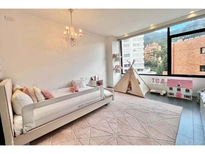Apartamento de 5 alcobas en venta en Los Rosales, Bogotá, 350 m² · foto 22 de 24