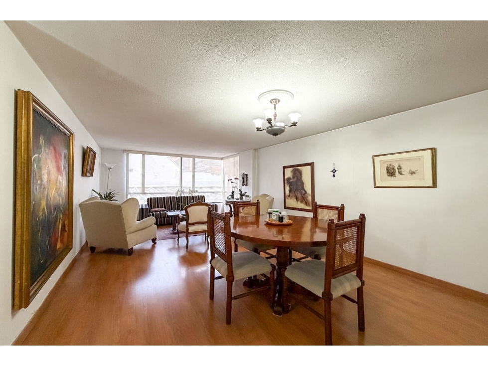 Apartamento en venta en Quinta Camacho, Bogotá · foto 4 de 13