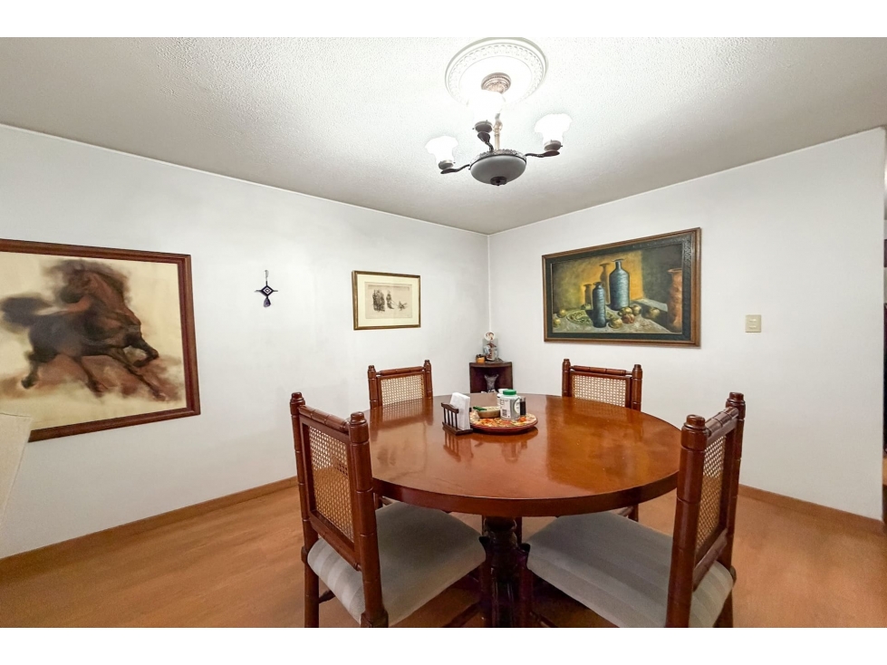 Apartamento en venta en Quinta Camacho, Bogotá · foto 5 de 13