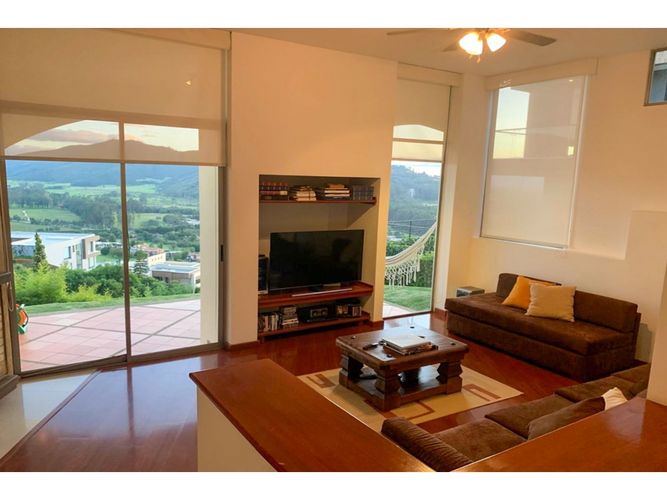 Casa de 5 alcobas en venta en Montana, Sopó, 440 m² · foto 9 de 19