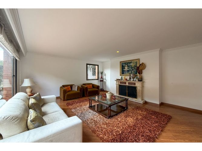 Apartamento de 3 alcobas en venta en Bosque Medina, Bogotá, 220 m² · foto 2 de 15