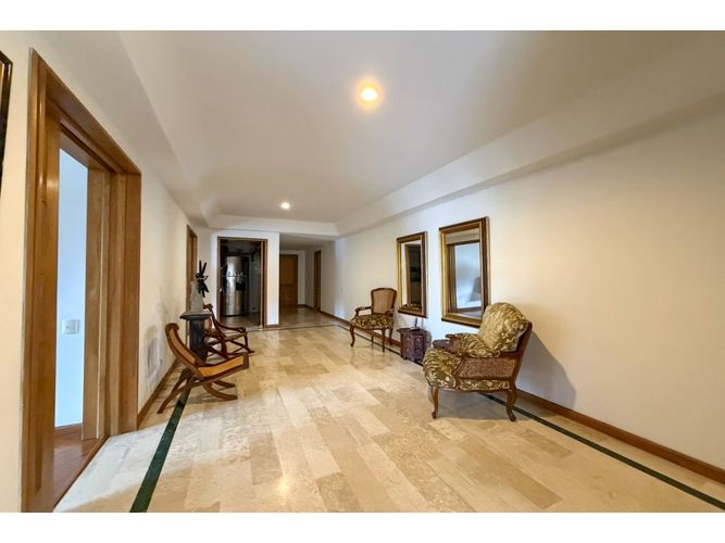 Apartamento de 3 alcobas en venta en Bosque Medina, Bogotá, 220 m² · foto 7 de 15