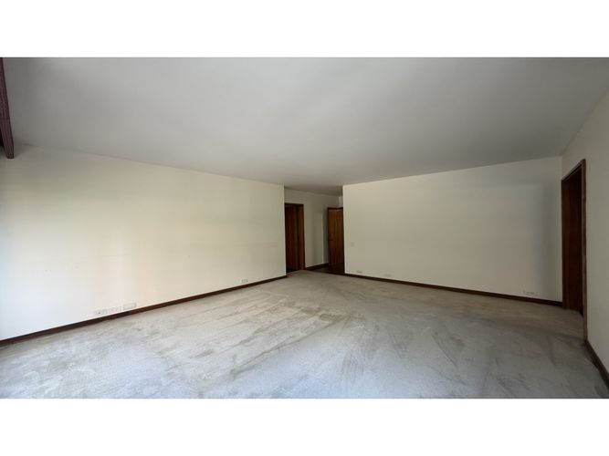 Apartamento de 3 alcobas en venta en Los Rosales, Bogotá, 359 m² · foto 17 de 24