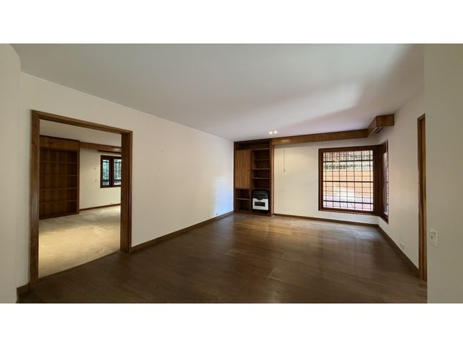 Apartamento de 3 alcobas en venta en Los Rosales, Bogotá, 359 m² · foto 21 de 24