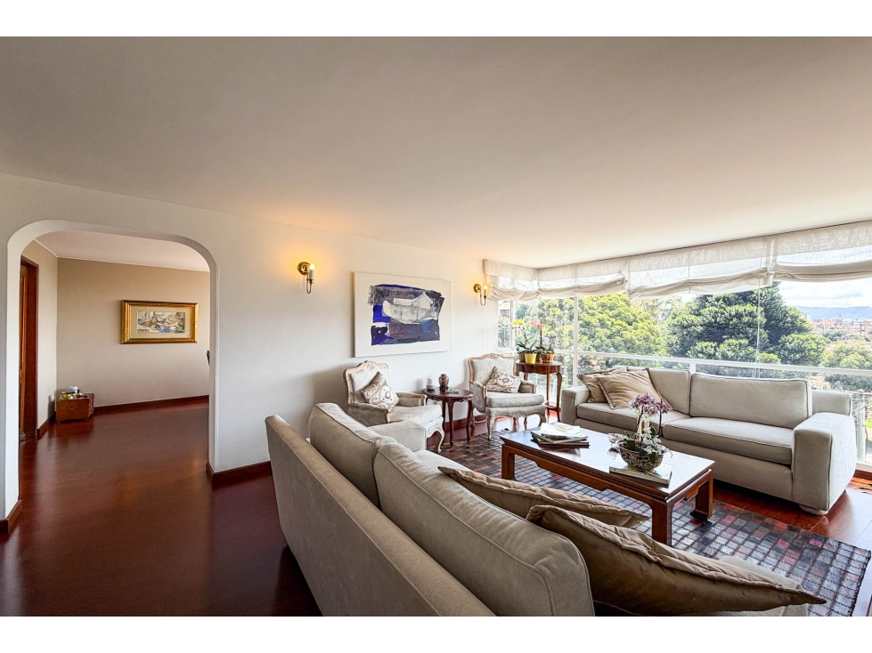 Apartamento en venta en Gratamira, Bogotá · foto 3 de 17