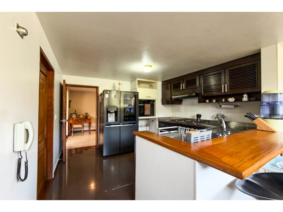 Apartamento en venta en Gratamira, Bogotá · foto 6 de 17