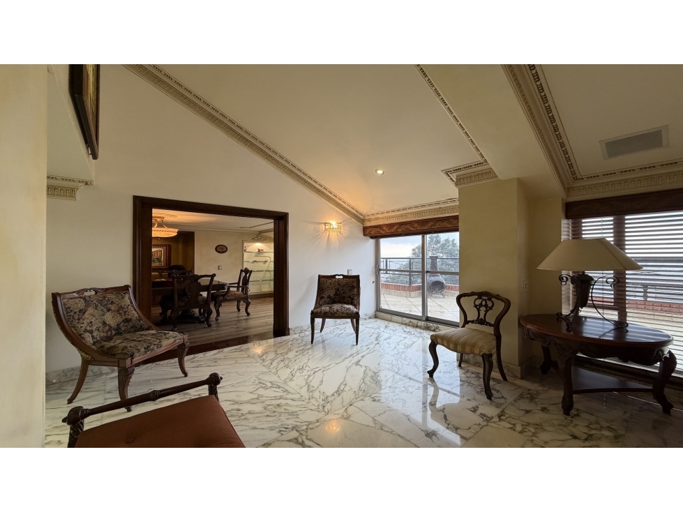 Apartamento en venta en Los Rosales, Bogotá · foto 2 de 24