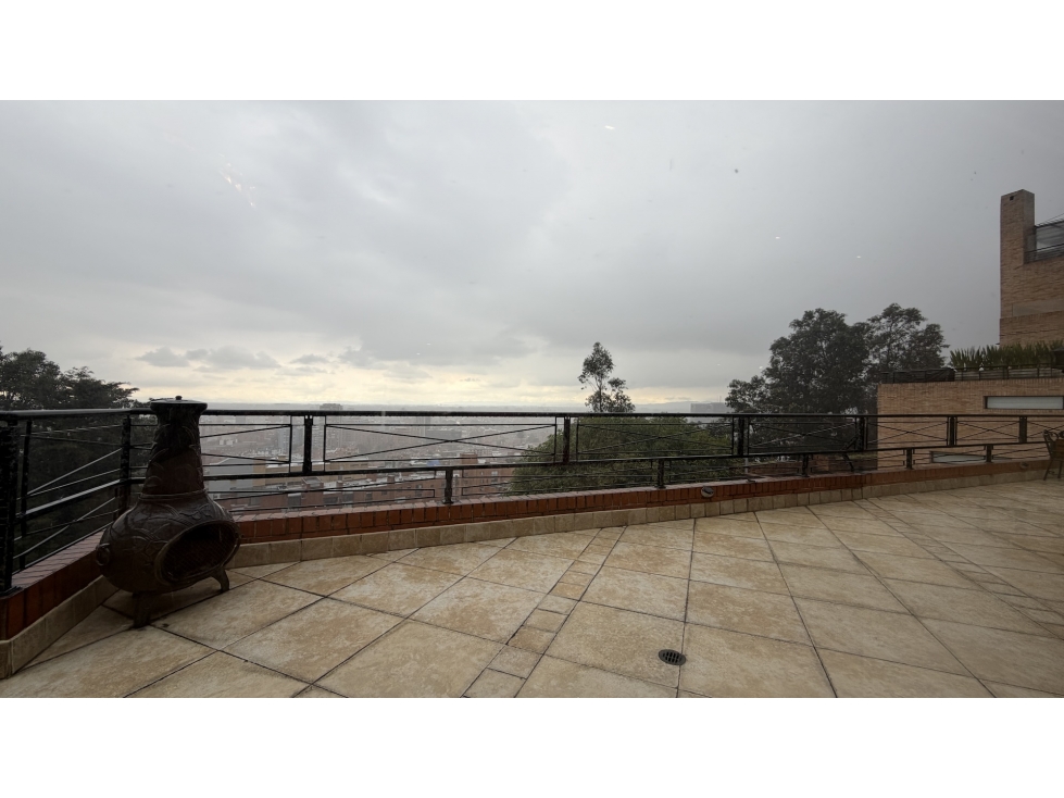 Apartamento en venta en Los Rosales, Bogotá · foto 3 de 24