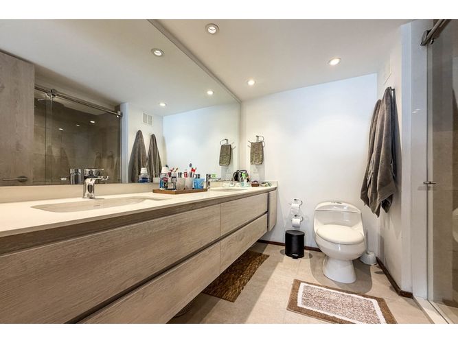 Apartamento de 3 alcobas en venta en Chico Norte, Bogotá, 200 m² · foto 15 de 22