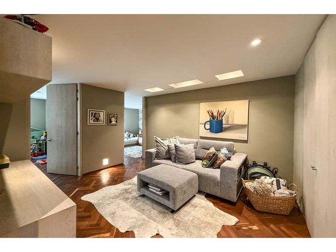 Apartamento de 3 alcobas en venta en Chico Norte, Bogotá, 200 m² · foto 16 de 22
