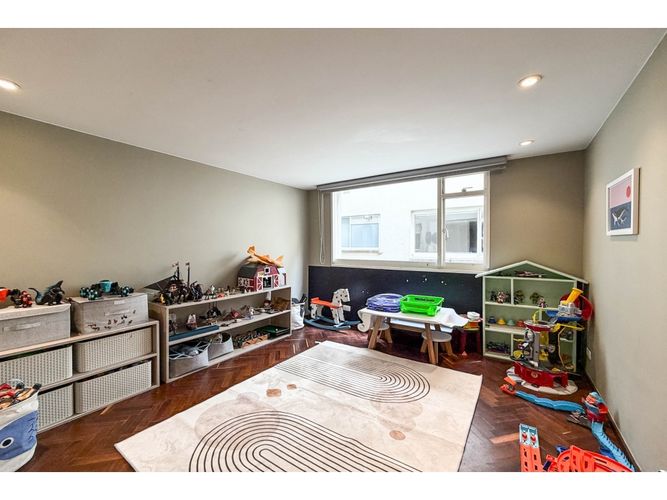 Apartamento de 3 alcobas en venta en Chico Norte, Bogotá, 200 m² · foto 18 de 22