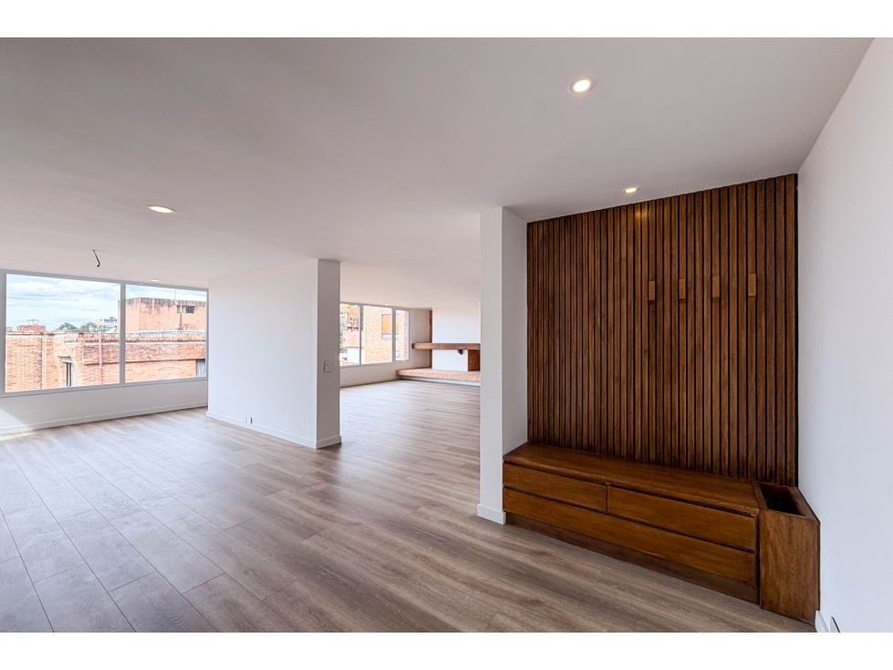 Apartamento en venta en Los Rosales, Bogotá · foto 5 de 24