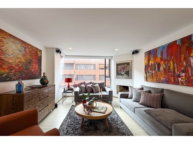 Apartamento de 2 alcobas en venta en La Carolina, Bogotá, 97 m² · foto 3 de 17