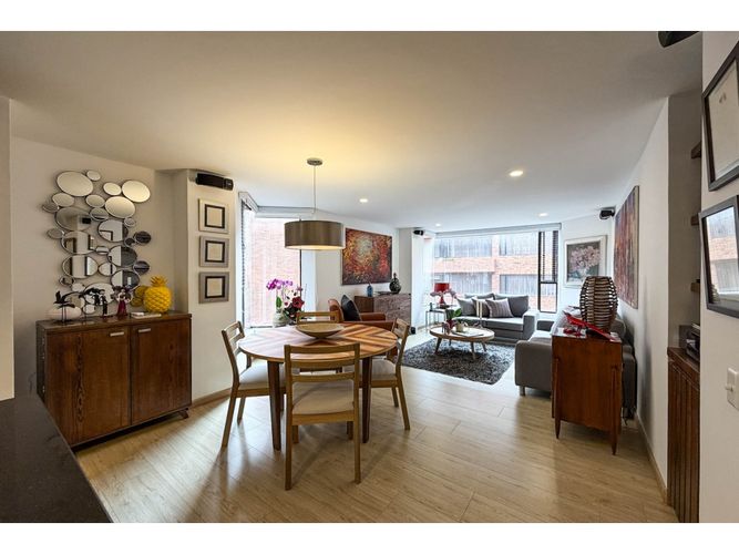 Apartamento de 2 alcobas en venta en La Carolina, Bogotá, 97 m² · foto 4 de 17