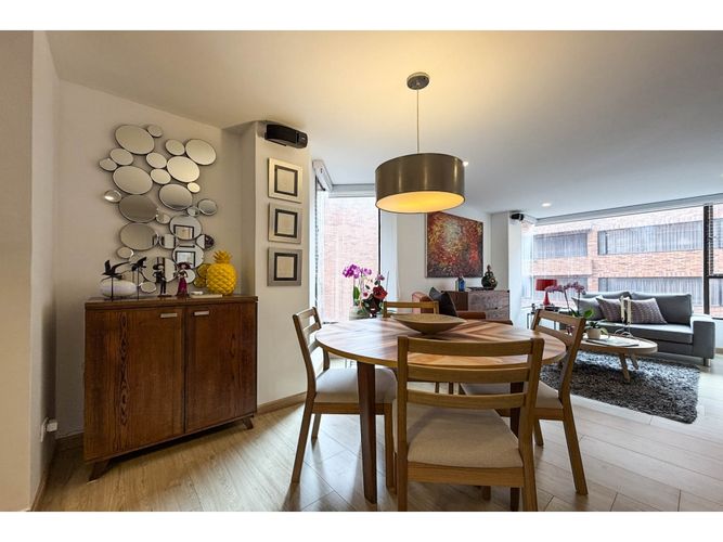 Apartamento de 2 alcobas en venta en La Carolina, Bogotá, 97 m² · foto 5 de 17
