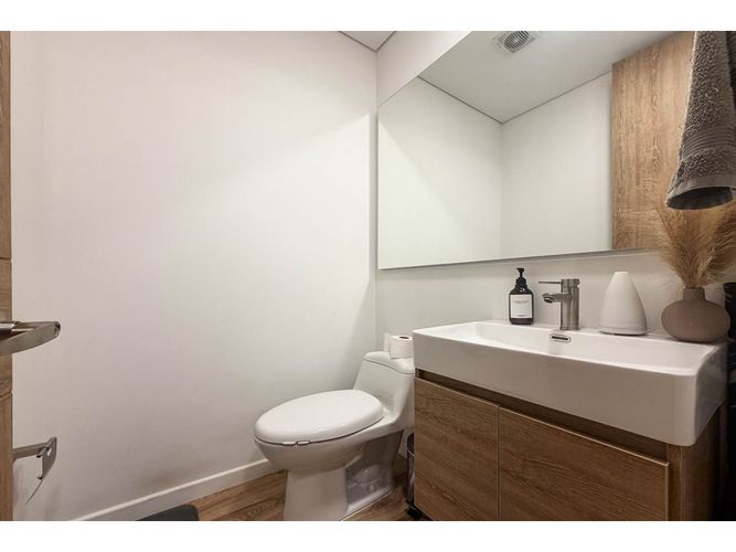 Apartamento de 2 alcobas en venta en Santa Barbara, Bogotá, 78 m² · foto 6 de 10