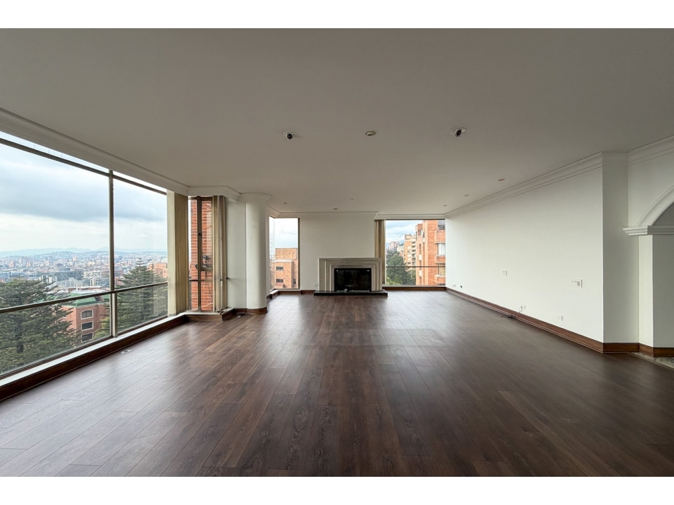 Apartamento en venta en Los Rosales, Bogotá · foto 2 de 21