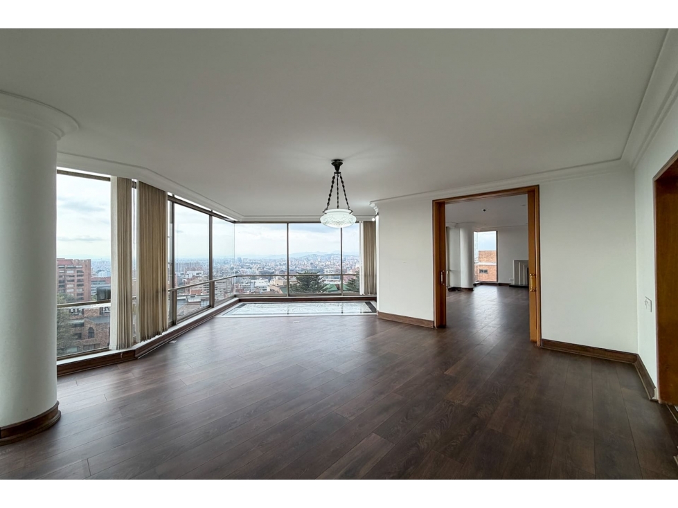 Apartamento en venta en Los Rosales, Bogotá · foto 4 de 21