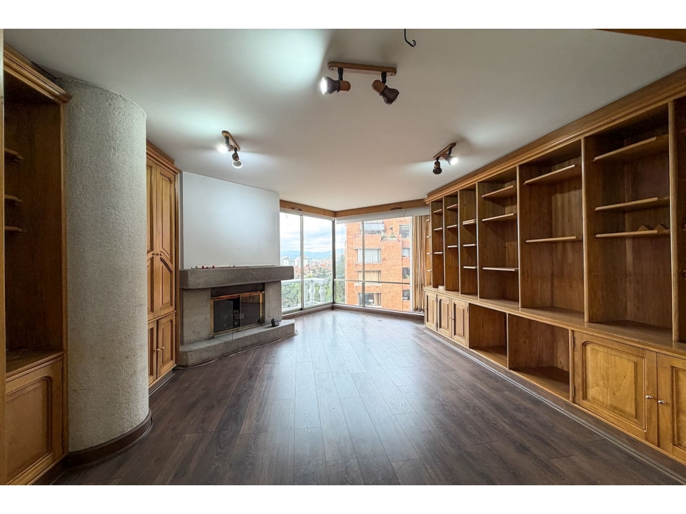 Apartamento en venta en Los Rosales, Bogotá · foto 10 de 21