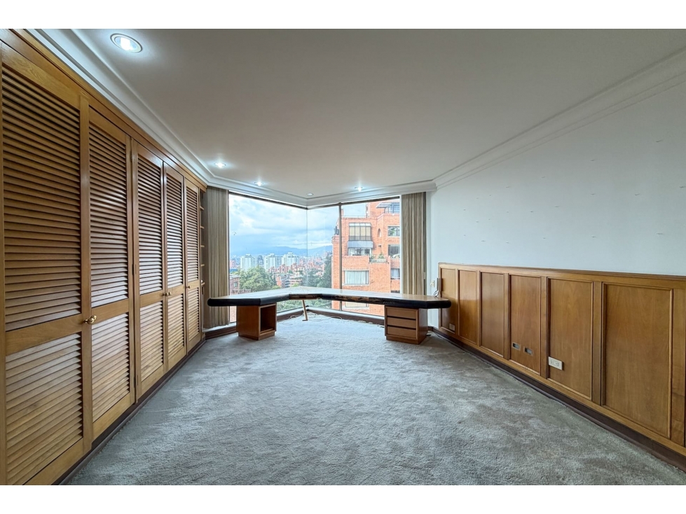 Apartamento en venta en Los Rosales, Bogotá · foto 11 de 21