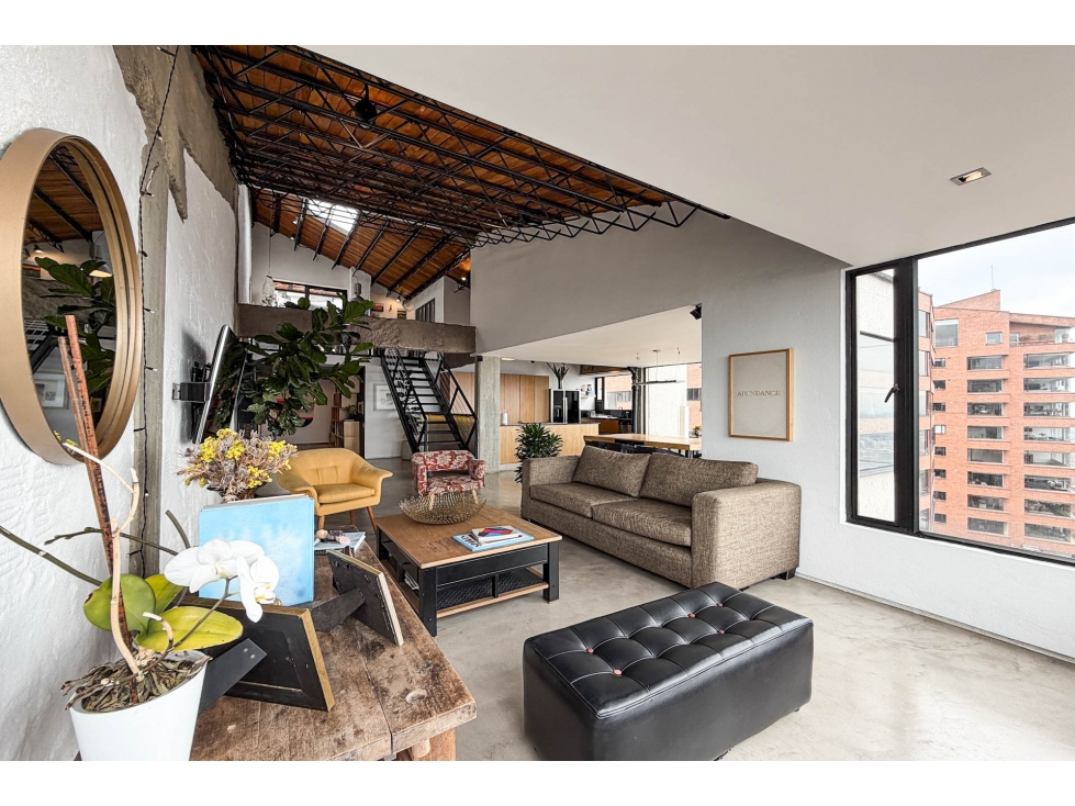 Apartamento en venta en El Refugio, Bogotá · foto 2 de 23