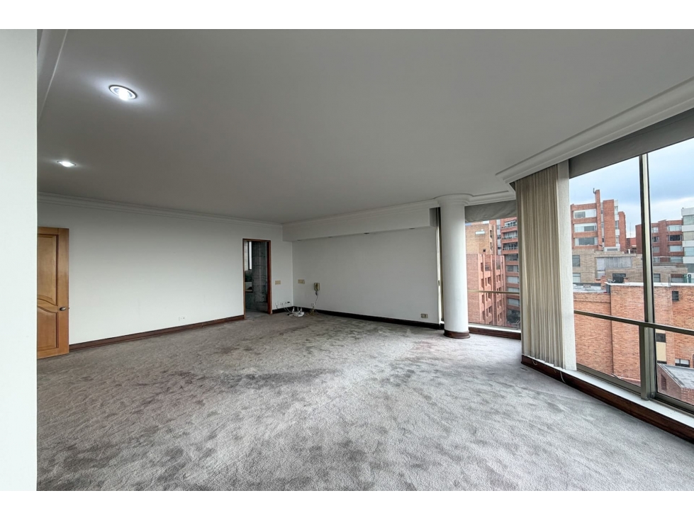 Apartamento en venta en Los Rosales, Bogotá · foto 19 de 21
