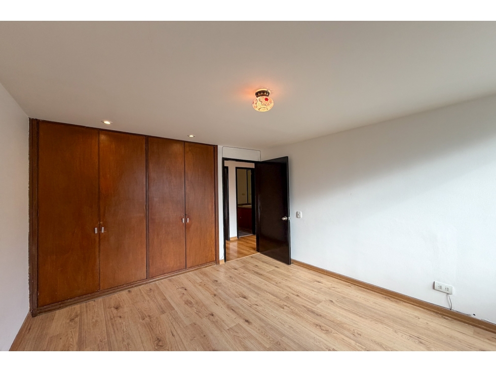 Apartamento en venta en Santa Ana, Bogotá · foto 8 de 16