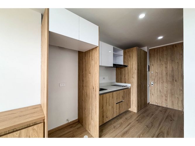 Apartamento de 1 alcoba en venta en Chico, Bogotá, 24 m² · foto 2 de 8