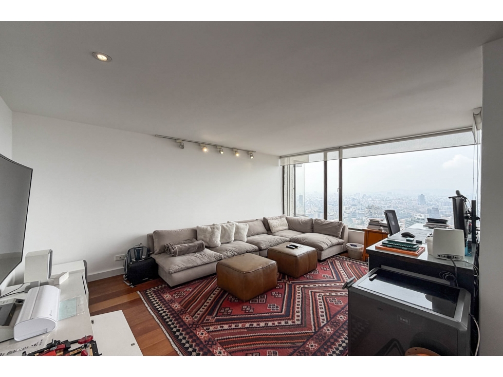 Apartamento en venta en El Refugio, Bogotá · foto 2 de 16