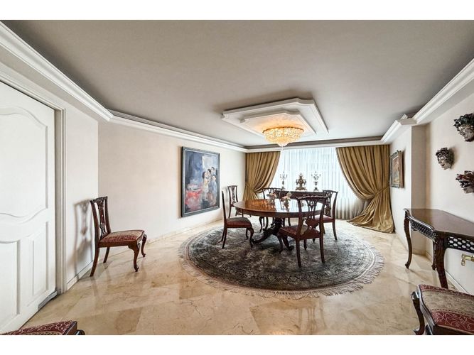 Apartamento de 5 alcobas en venta en Santa Barbara Occidental, Bogotá, 500 m² · foto 6 de 24