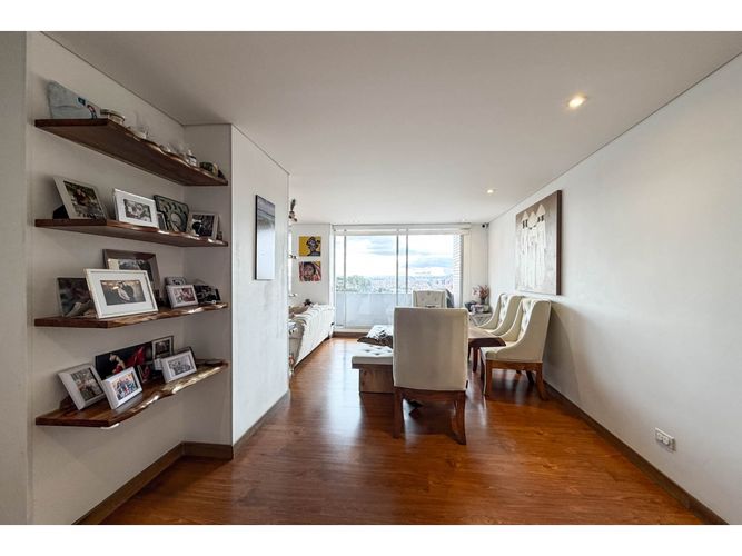 Apartamento de 3 alcobas en venta en San Gabriel Norte, Bogotá, 140 m² · foto 2 de 16