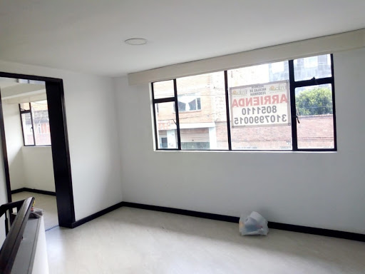 Casa en venta en Rionegro, Bogotá · foto 2 de 14