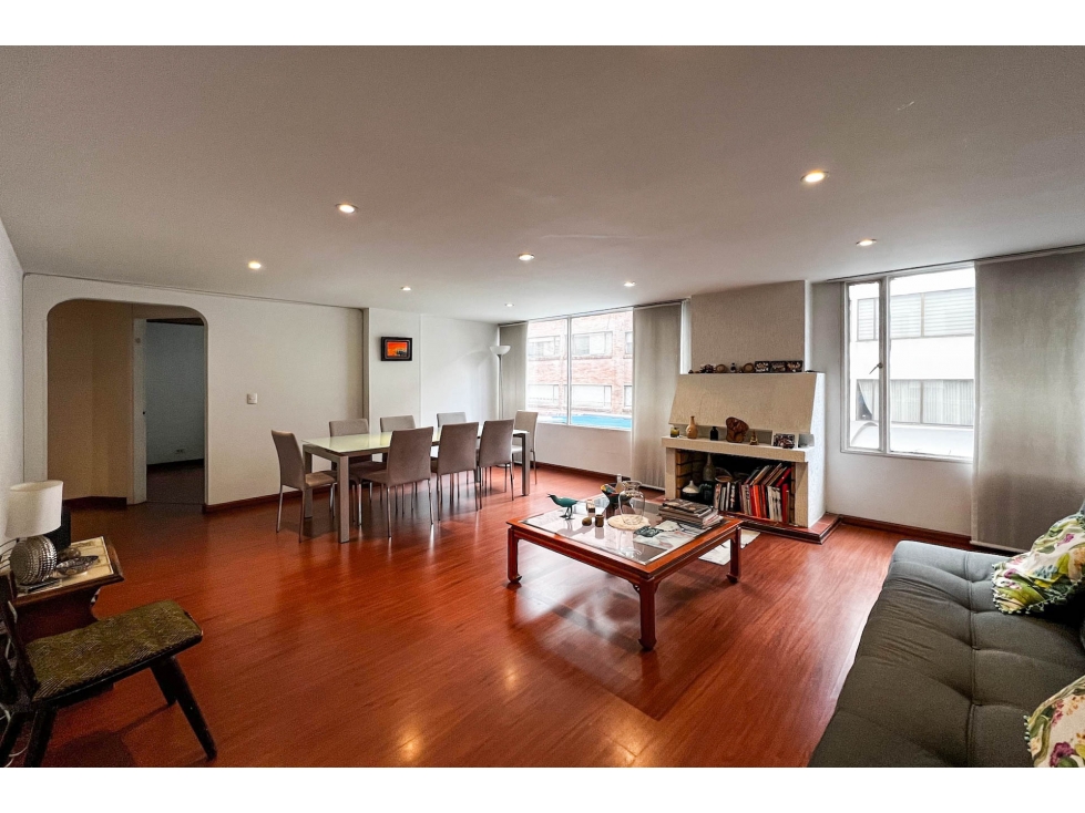 Apartamento en venta en Santa Barbara, Bogotá · foto 3 de 10