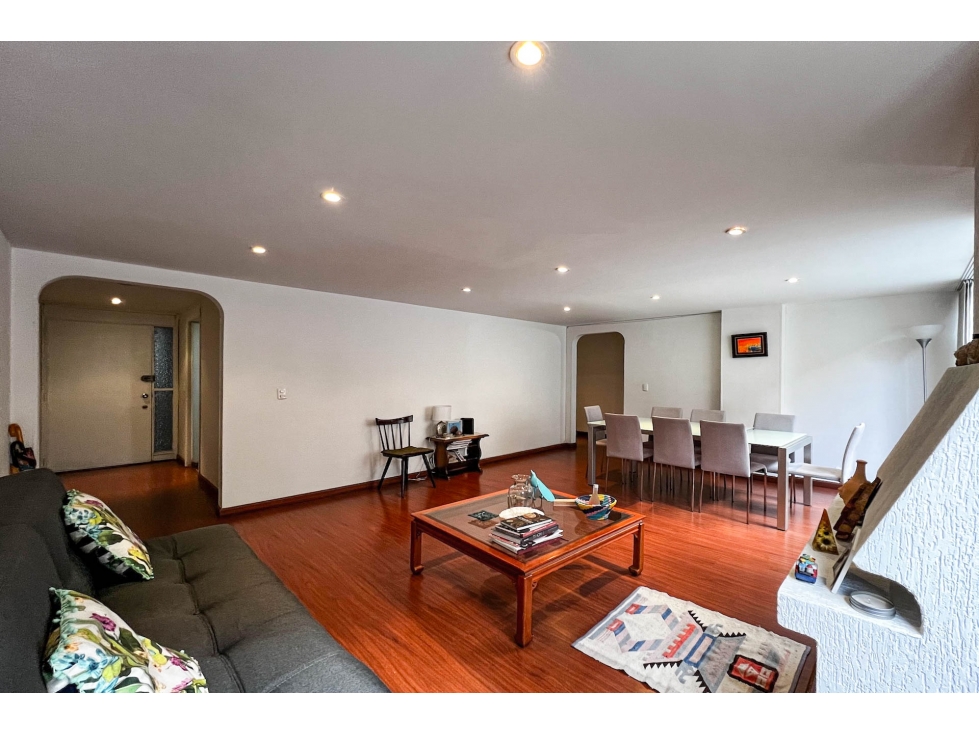 Apartamento en venta en Santa Barbara, Bogotá · foto 4 de 10