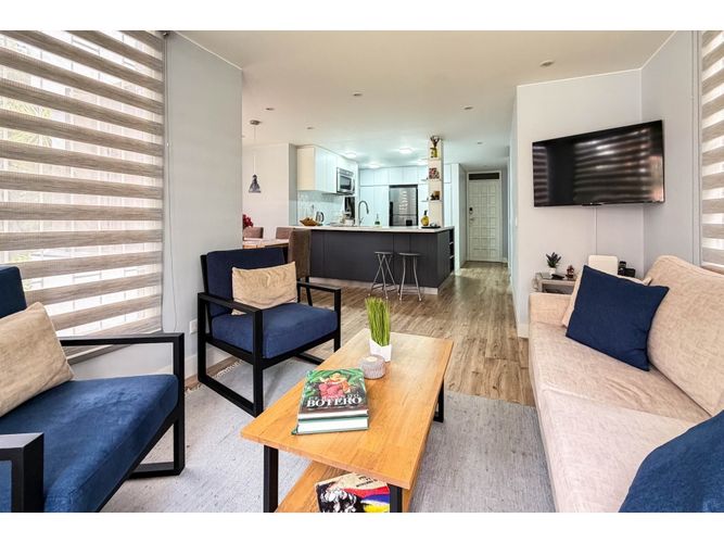 Apartamento de 2 alcobas en arriendo en Santa Barbara Central, Bogotá, 84 m² · foto 2 de 18