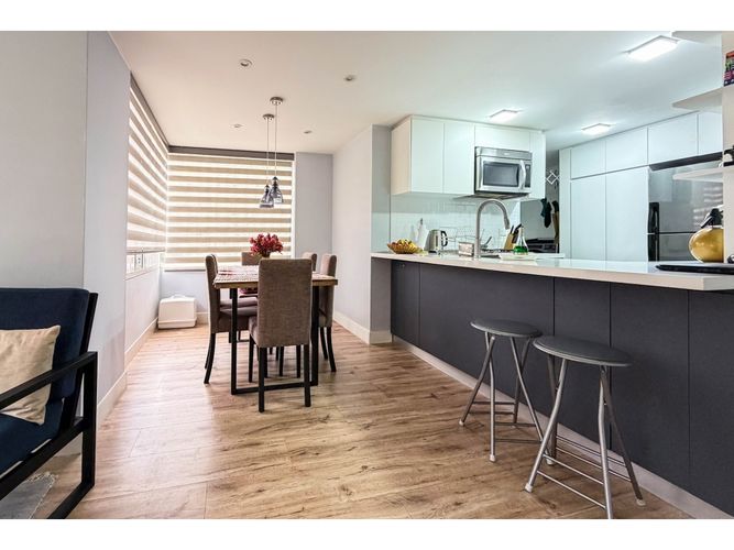 Apartamento de 2 alcobas en arriendo en Santa Barbara Central, Bogotá, 84 m² · foto 6 de 18