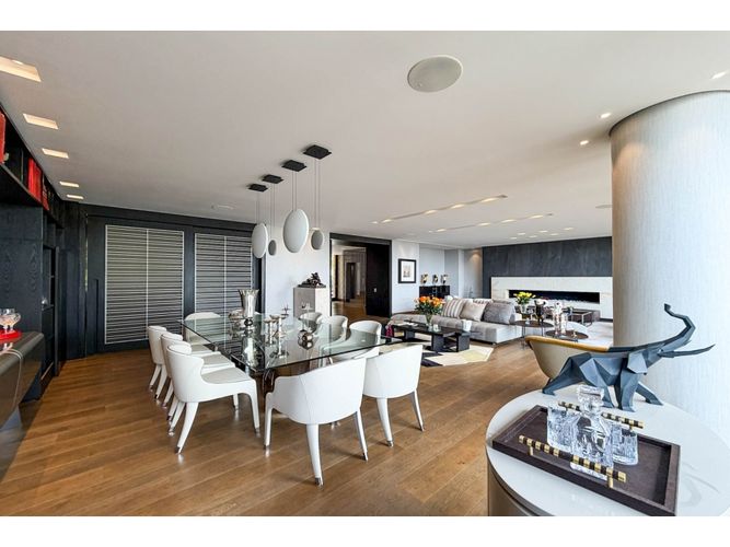 Casa de 5 alcobas en venta en Chapinero, Bogotá, 600 m² · foto 5 de 24